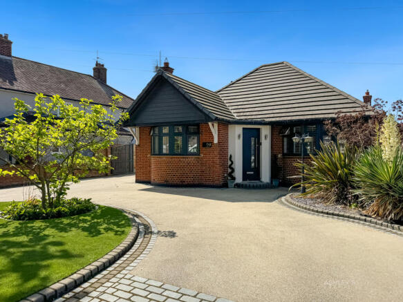 Property photo 2 of 39