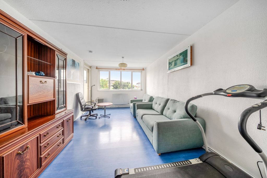 Property photo 1 of 9 1345581-3-68Af0E4...