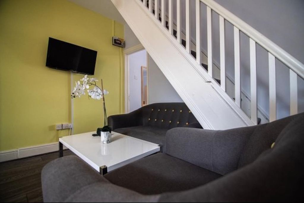 Property photo 1 of 10 4.Png