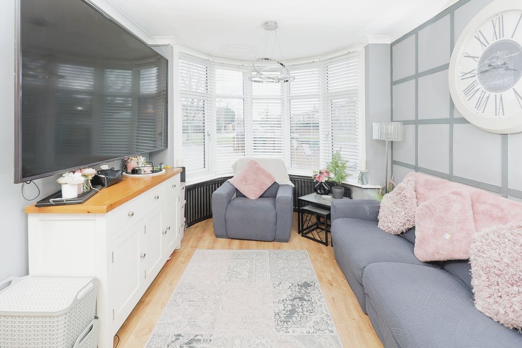 Property photo 2 of 20 Photography