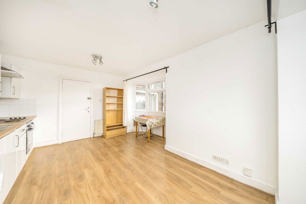 Property photo 2 of 4