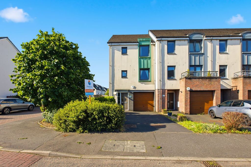 Property photo 1 of 30