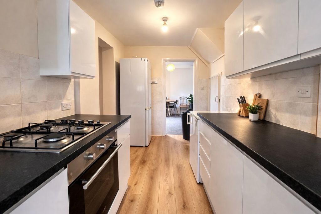 Property photo 2 of 12 Photo 20