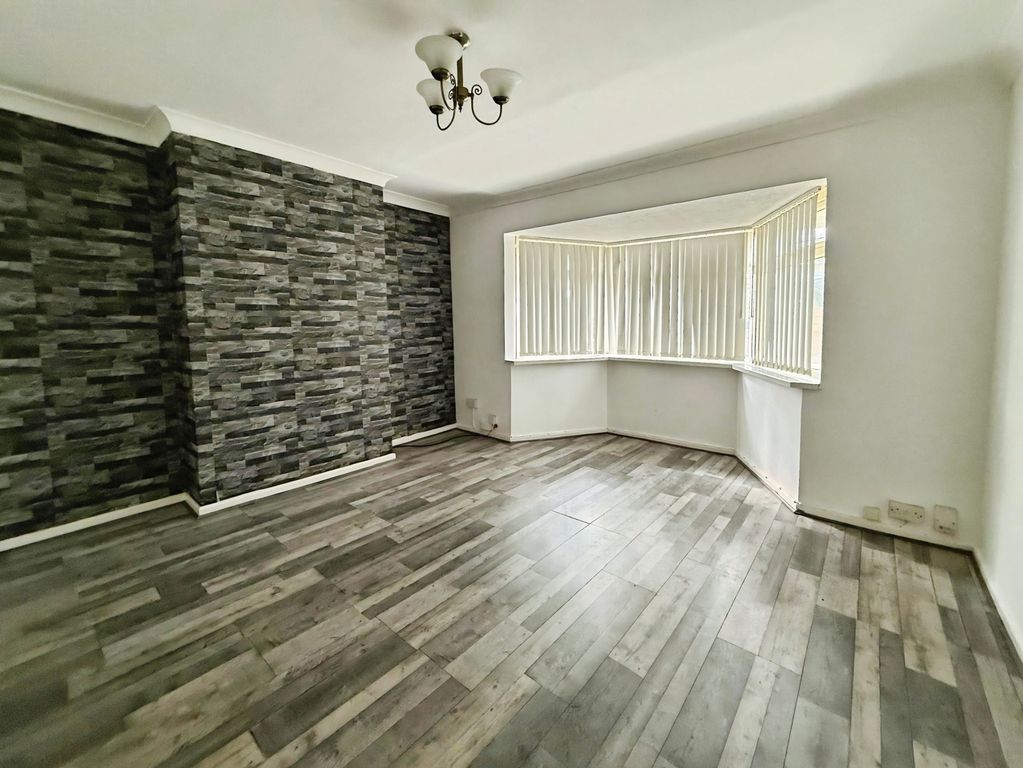 Property photo 3 of 14 Photo 14