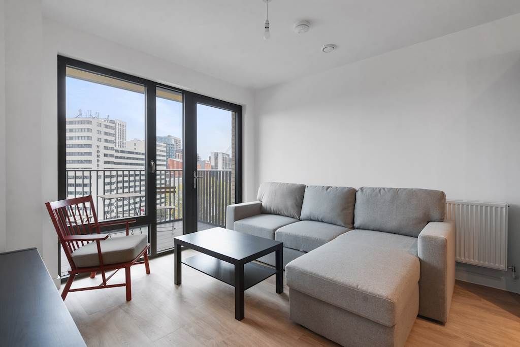 Property photo 2 of 11