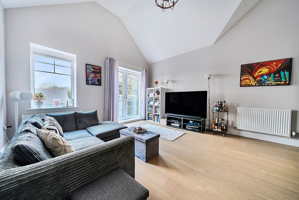 Property photo 3 of 13 1411182-9-698A1B7...