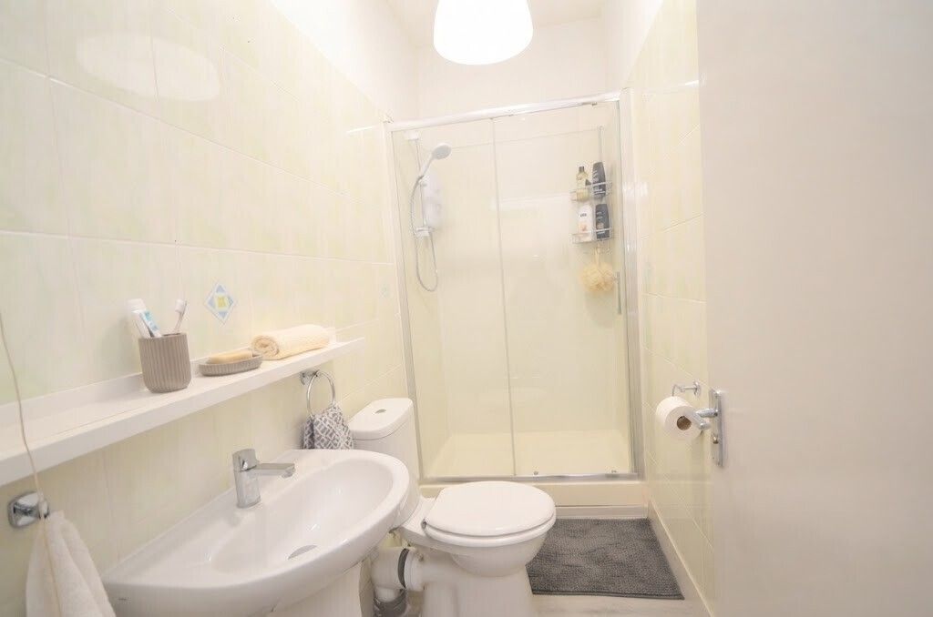 Property photo 3 of 11 Bath.Jpg
