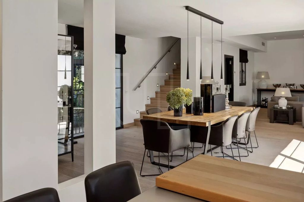 Property photo 3 of 22