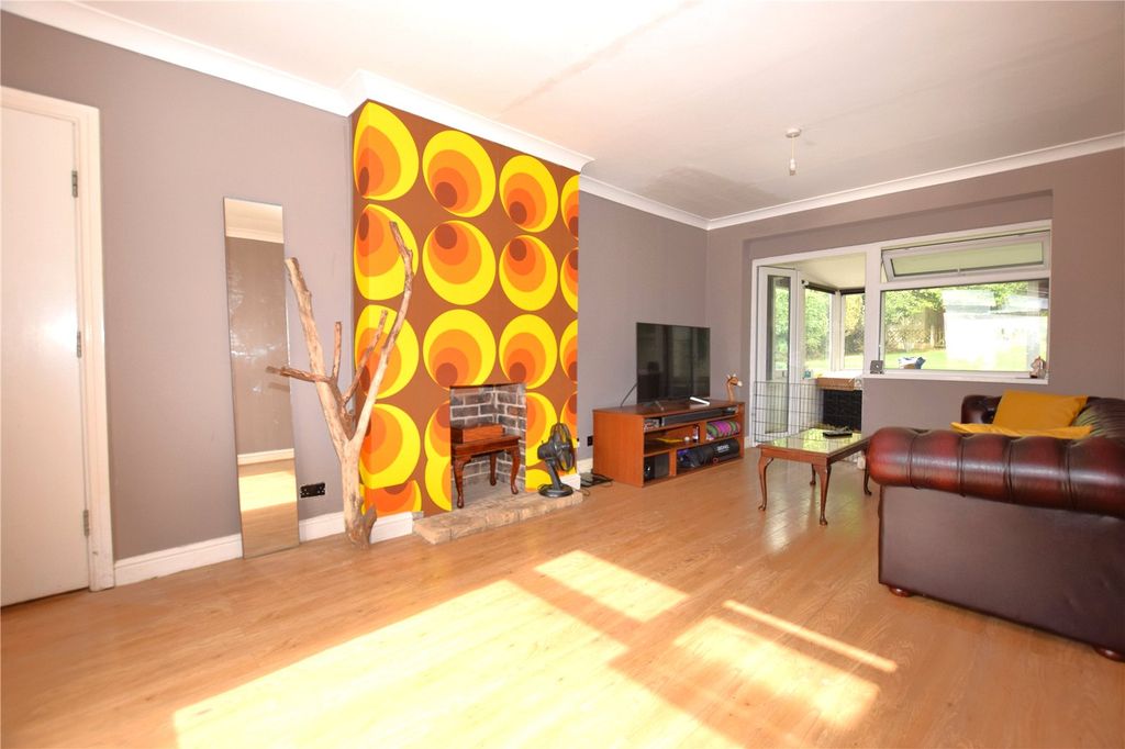 Property photo 2 of 23 Picture No. 08