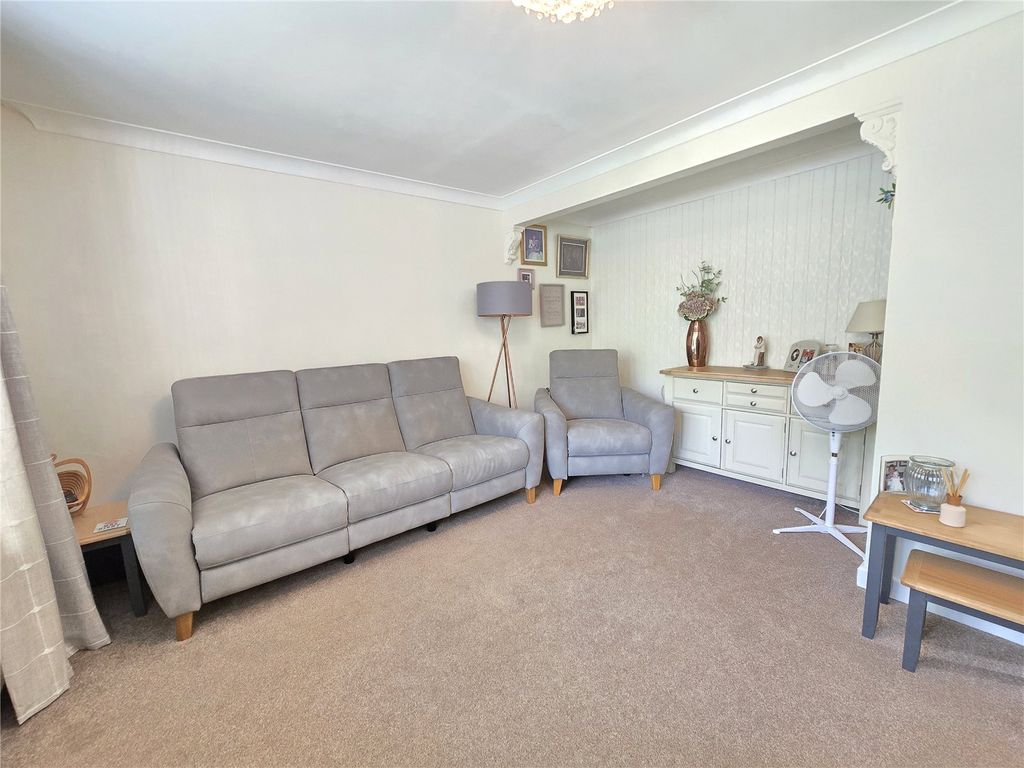 Property photo 2 of 10 Picture No. 17