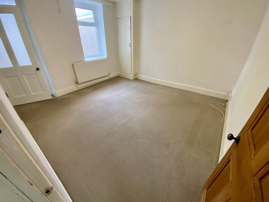 Property photo 2 of 9 Lounge