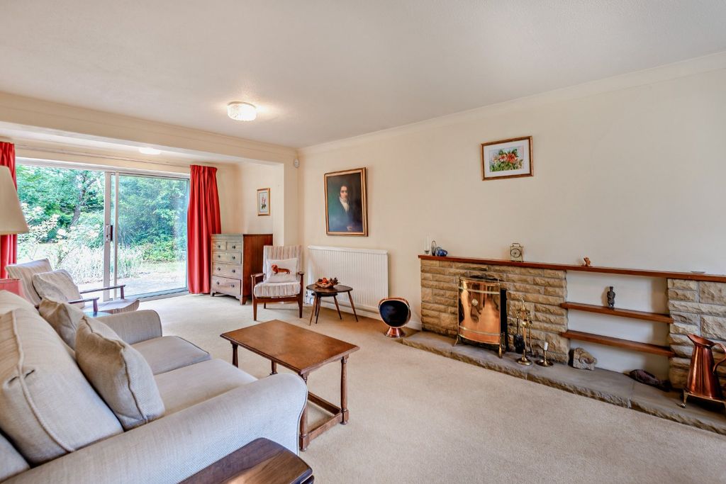 Property photo 2 of 13 Sitting Room