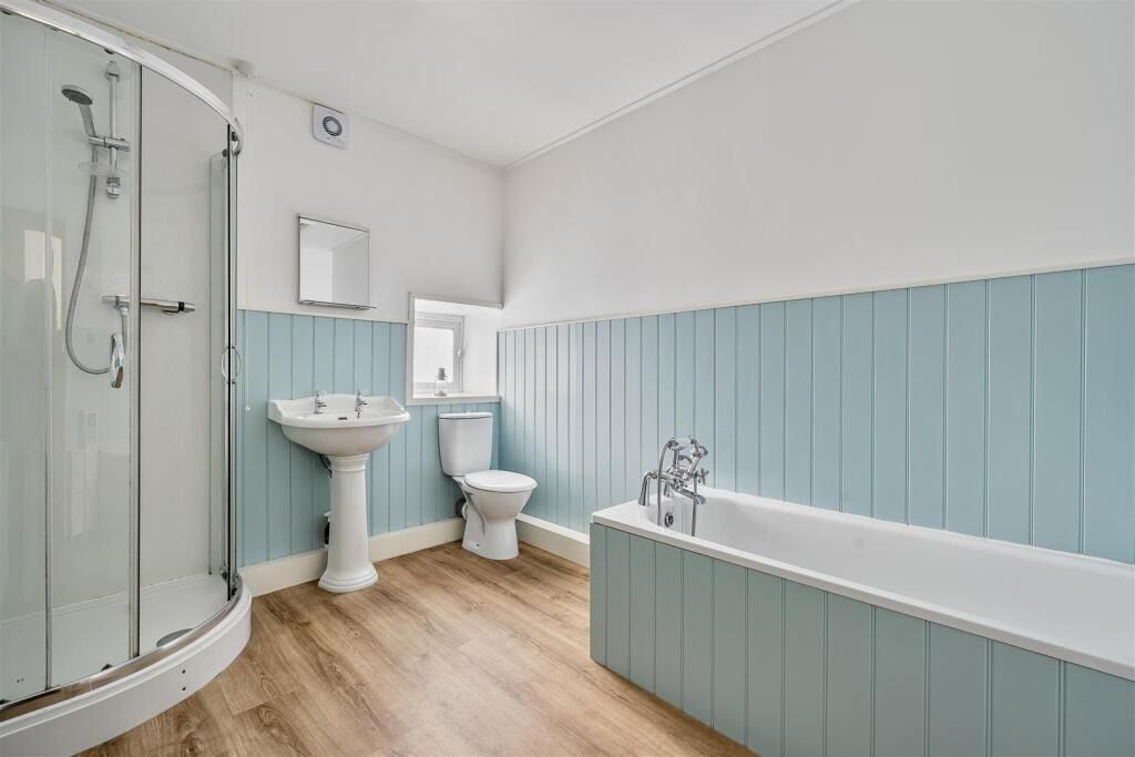 Property photo 3 of 29 4842503
