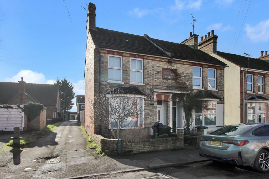 Property photo 1 of 14