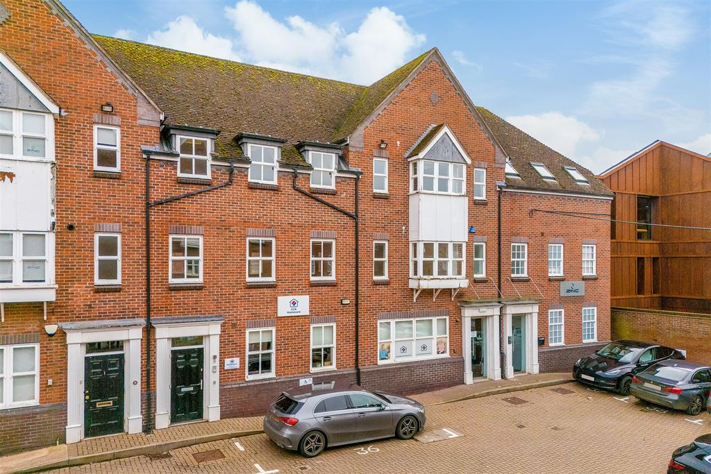 Property photo 2 of 20 1st & 2nd Floor, Kings House 2117-1.Jpg