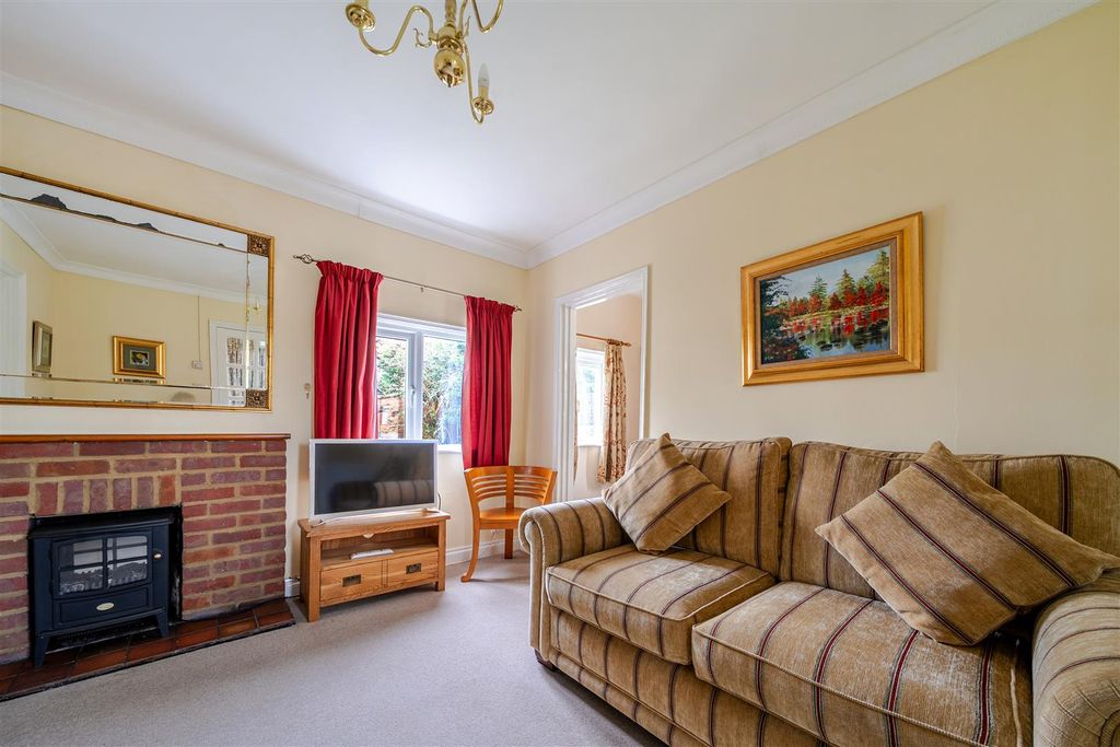 Property photo 2 of 21 1417167-12-6997384A2B4ee.Jpg