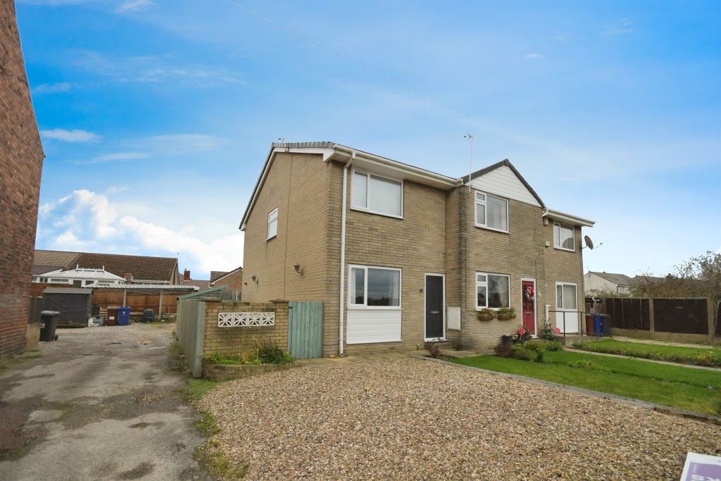 Property photo 2 of 18