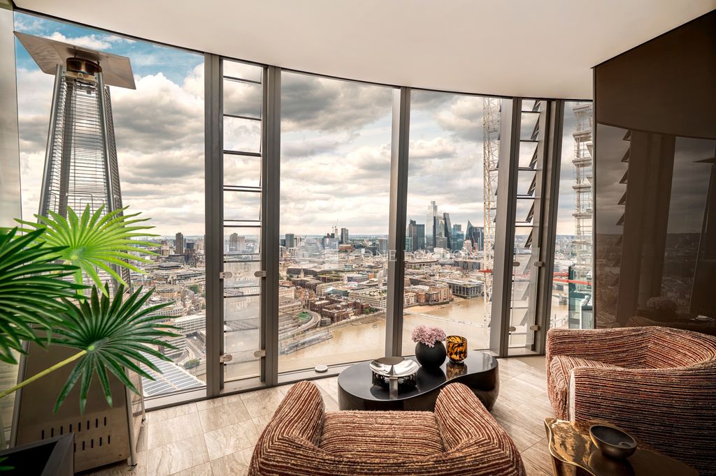 Property photo 2 of 36