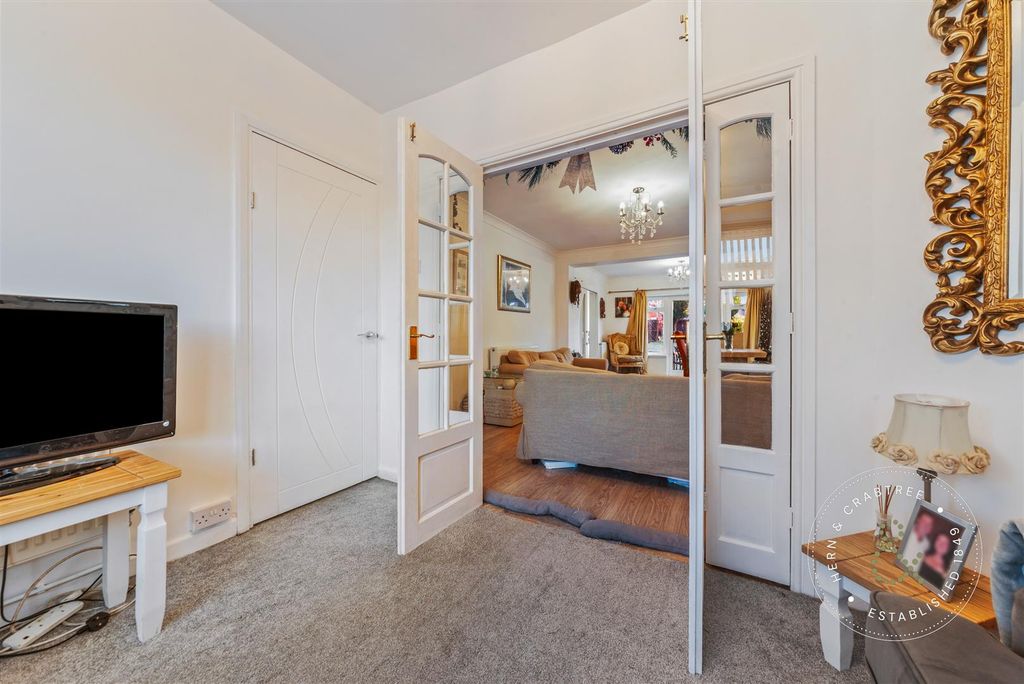 Property photo 3 of 30 Sloper-Road-10.Jpg