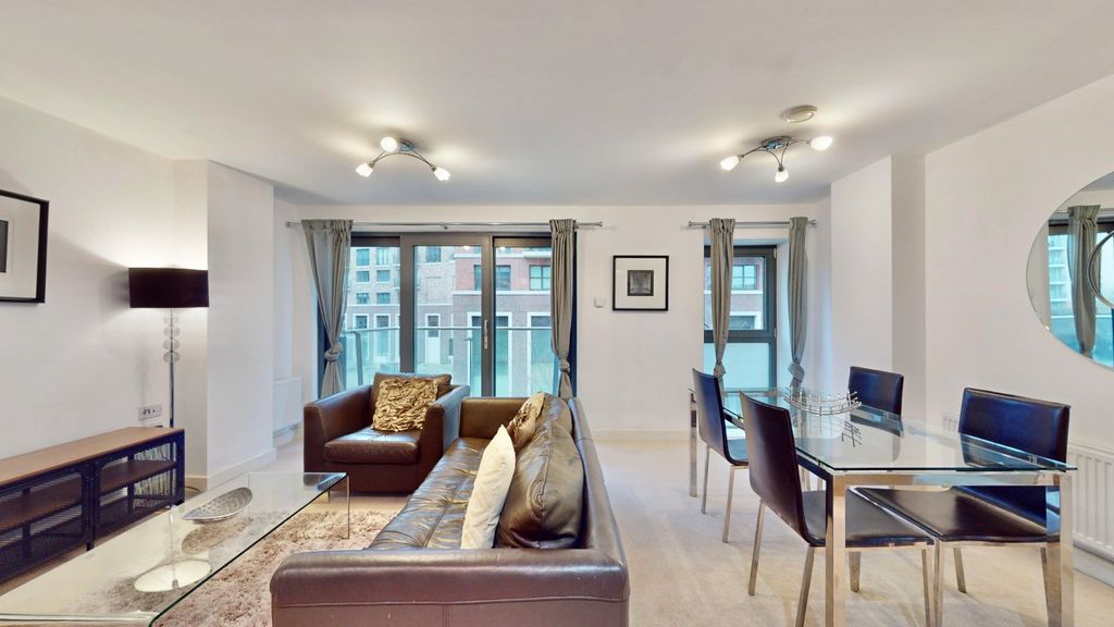 Property photo 2 of 21 Picture No. 27