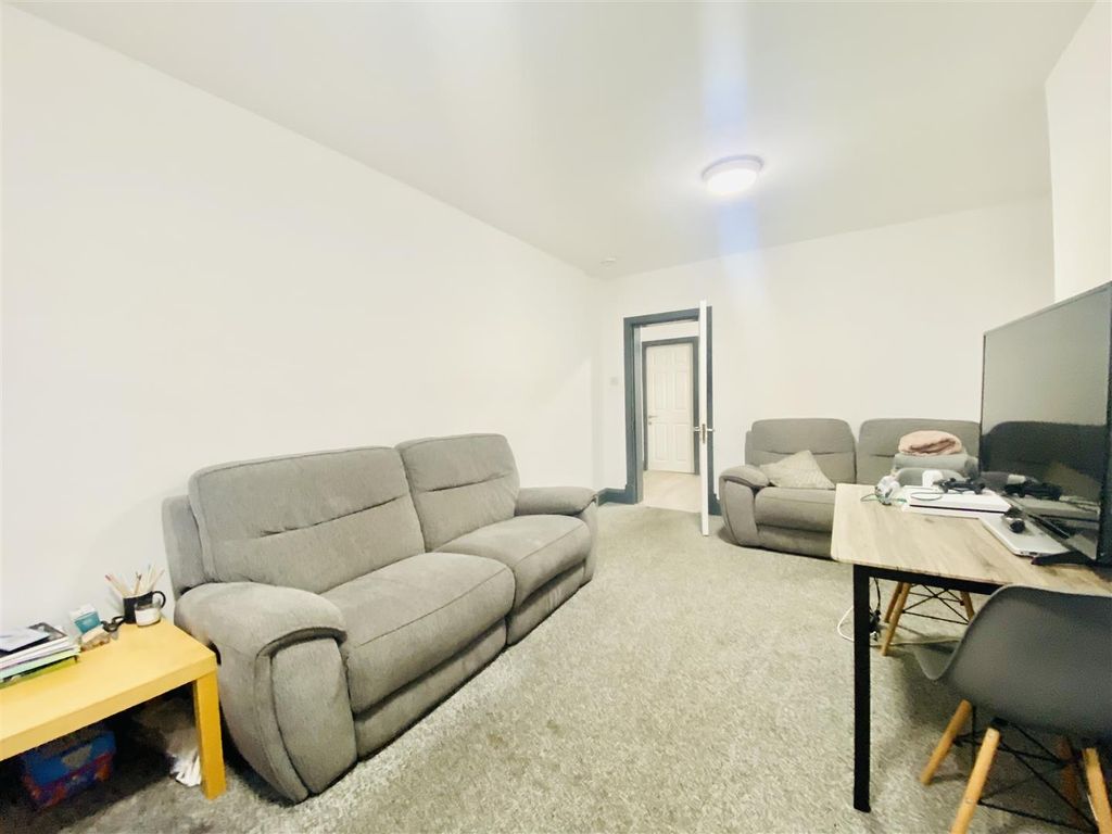 Property photo 3 of 15 Image00002.Jpeg