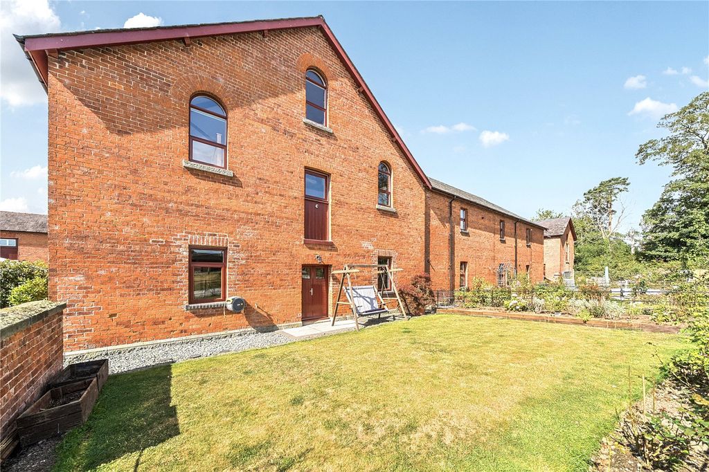 Property photo 1 of 27 Picture No. 02