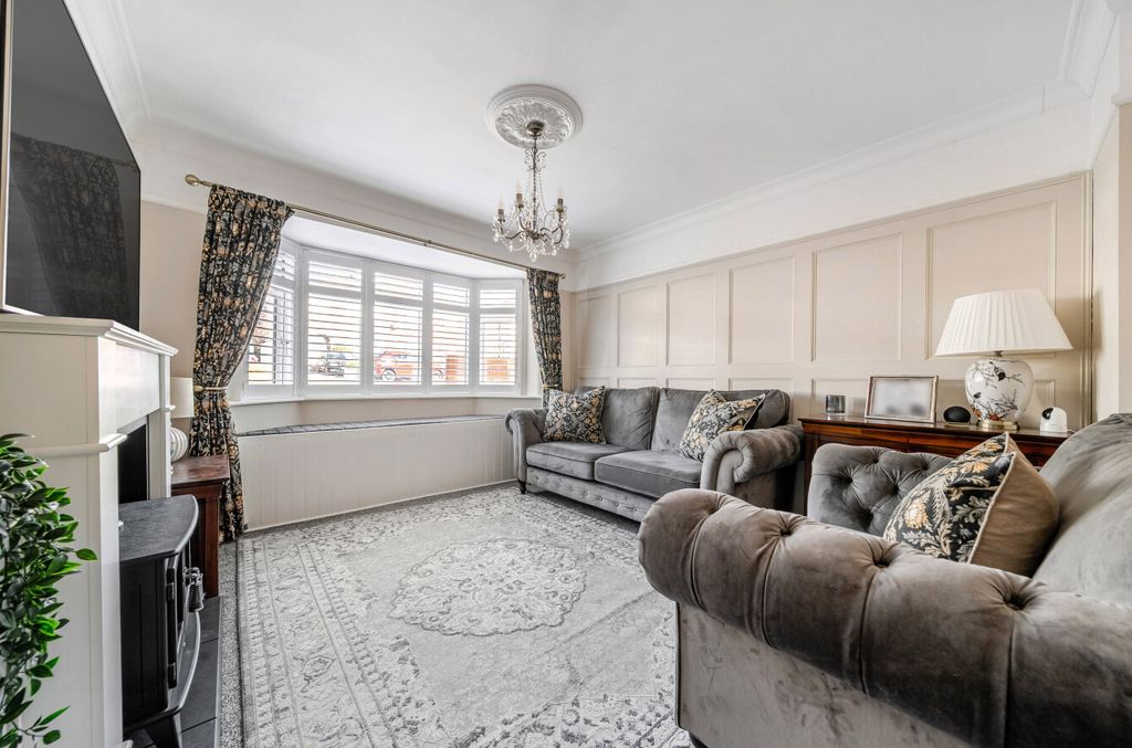 Property photo 2 of 10 1382610-12-69299E...