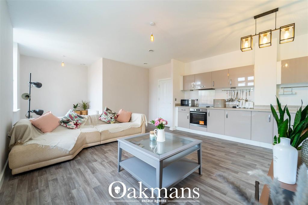 Property photo 2 of 17 D_L09073.Jpg