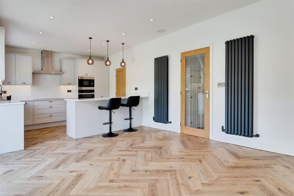 Property photo 2 of 25 3692Efcf-Img_0973-Img_0975.Jpg