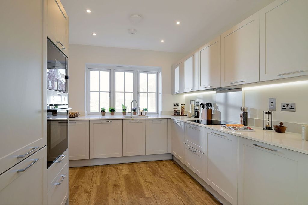 Property photo 2 of 12