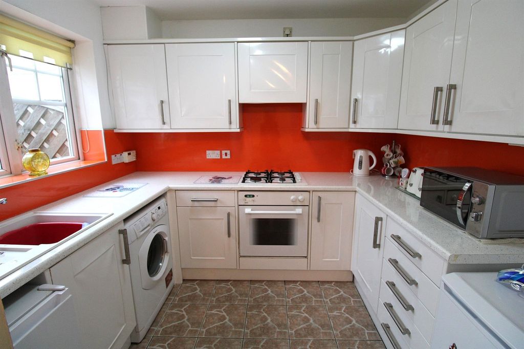 Property photo 3 of 17 Not Specified