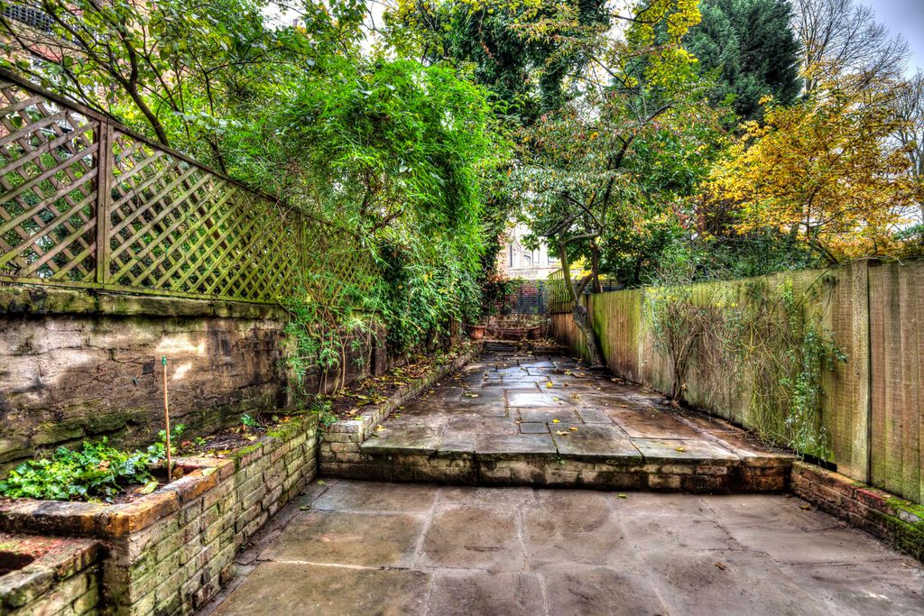 Property photo 3 of 25