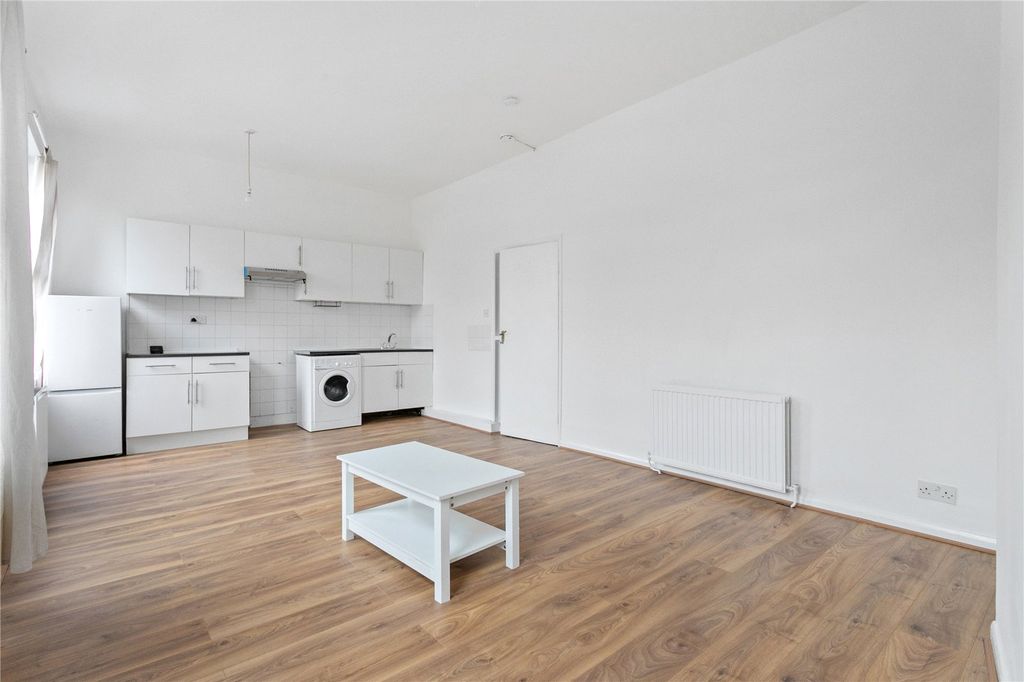 Property photo 2 of 12 Picture No. 04