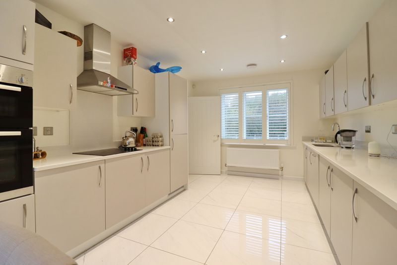 Property photo 2 of 40 Kitchen