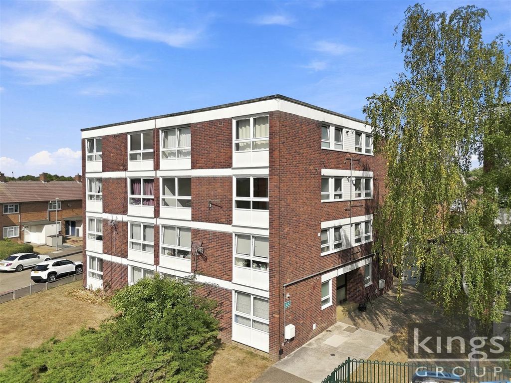 Property photo 1 of 12 4_004_Dji_20260819154227_0053_d.Jpg