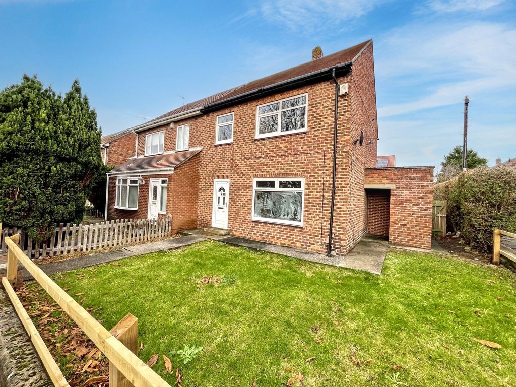 Property photo 1 of 2