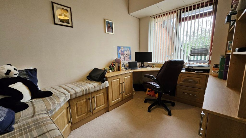 Property photo 3 of 51