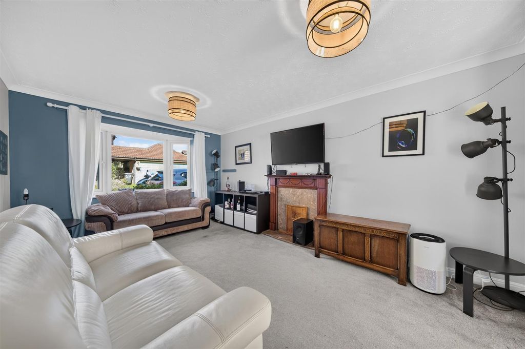 Property photo 2 of 17 58Greshamdrweb25.Jpg