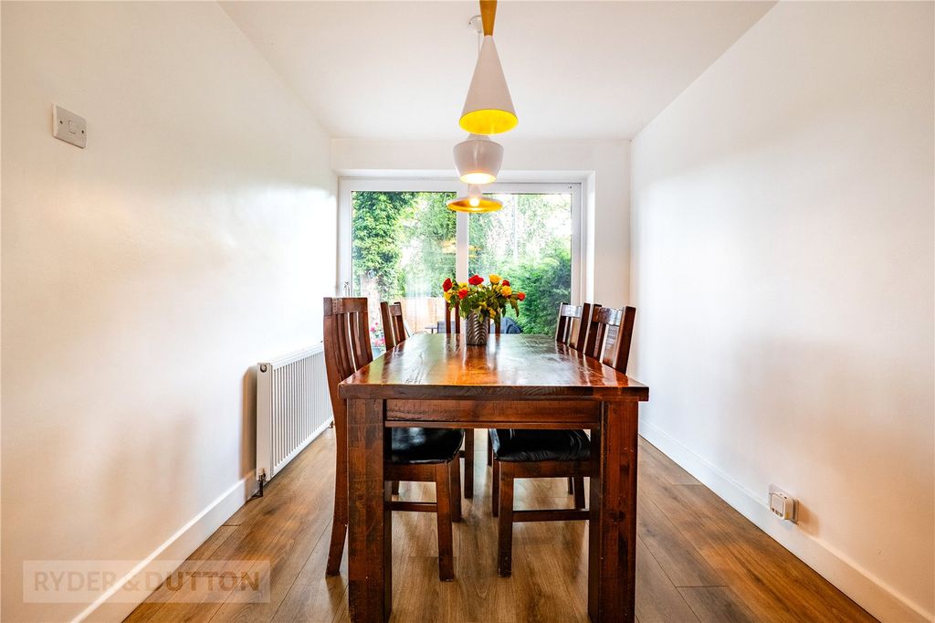 Property photo 2 of 25 Picture No. 52