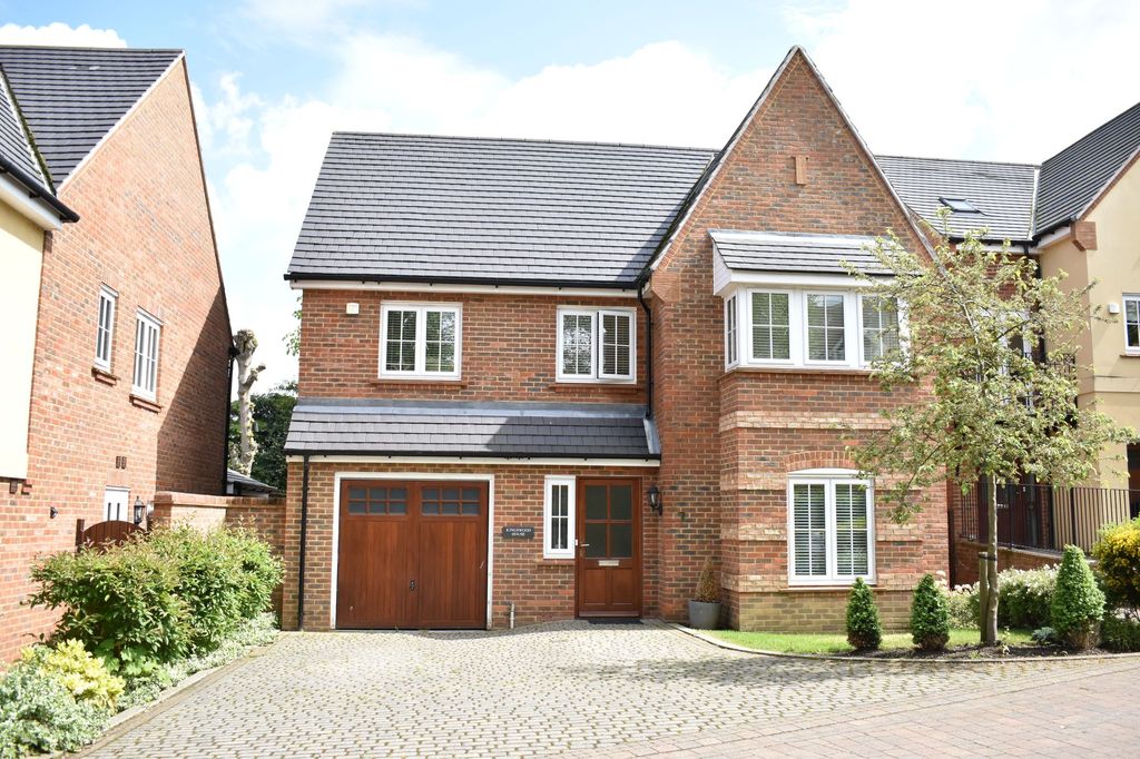 Property photo 1 of 17