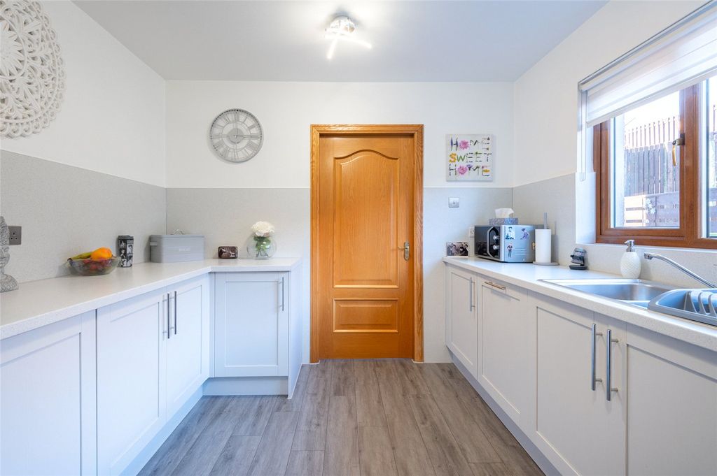 Property photo 3 of 47 Picture 3