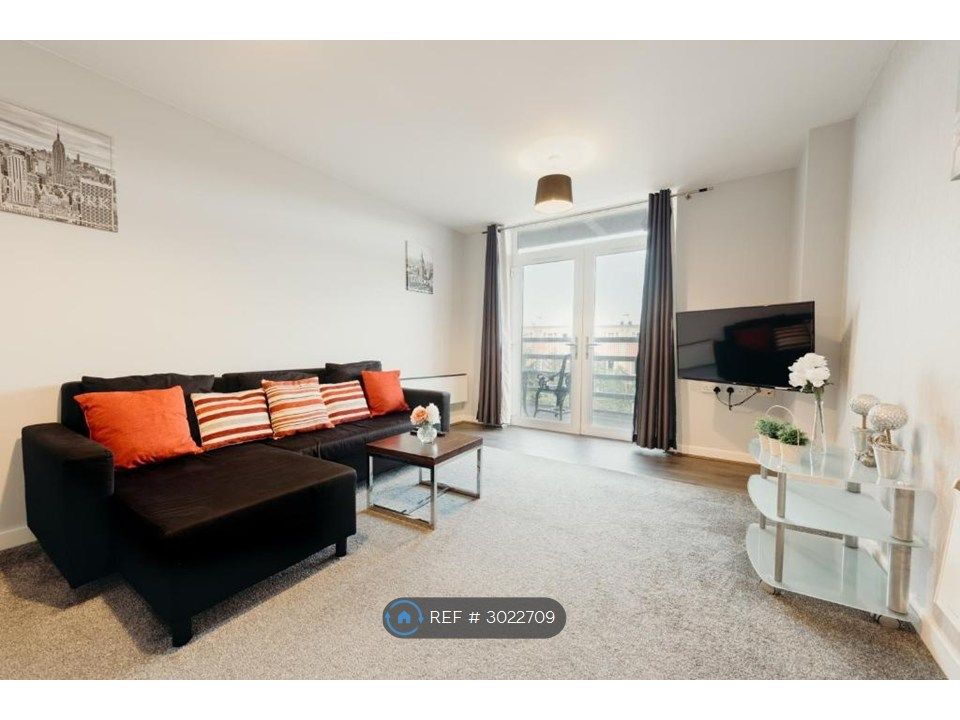 Property photo 2 of 11