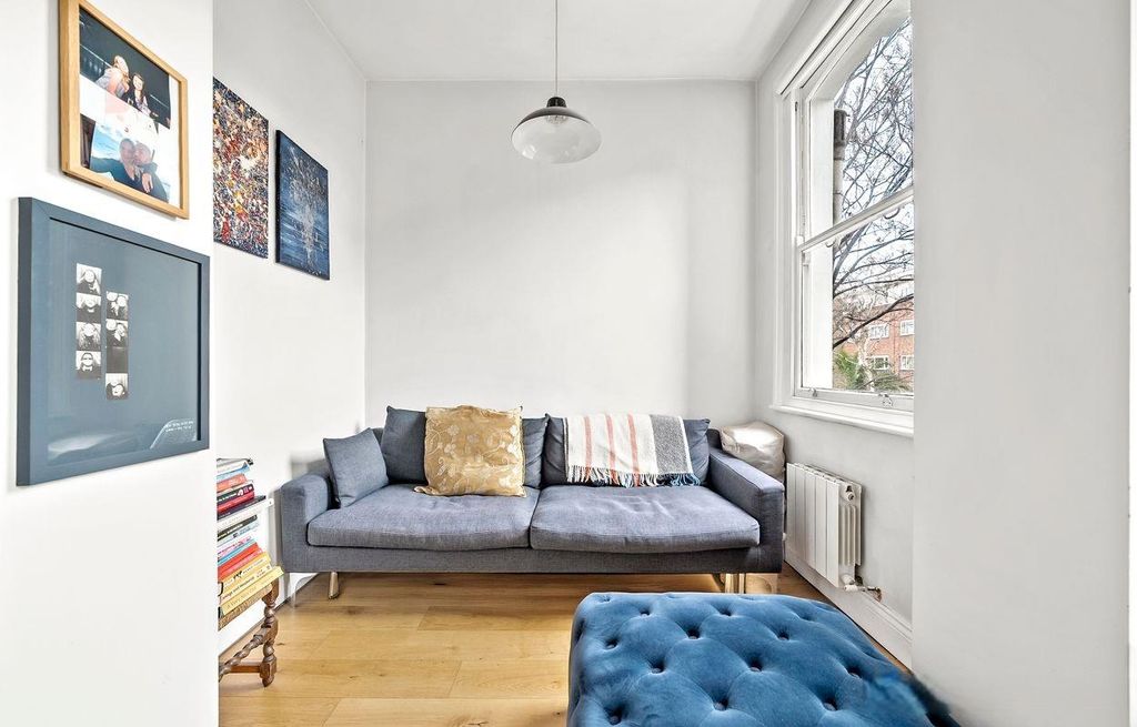 Property photo 3 of 13