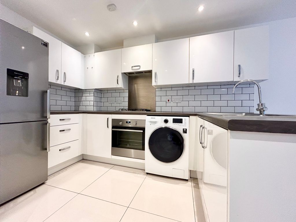 Property photo 1 of 21