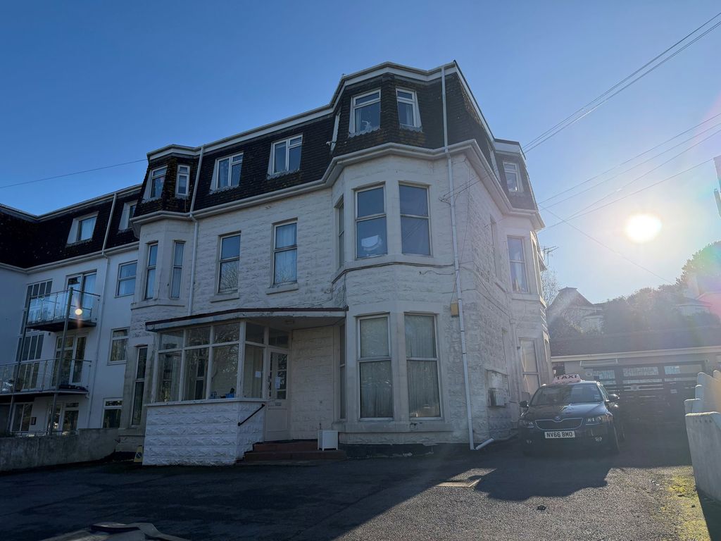 Property photo 1 of 1