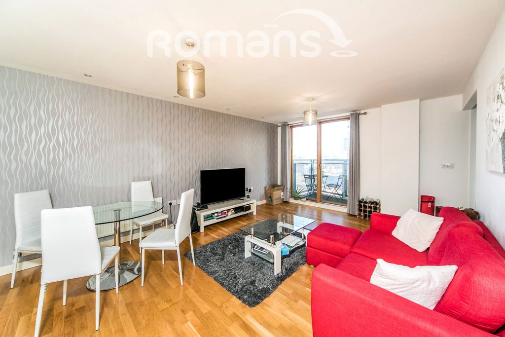 Property photo 3 of 12 4d01B568-5075-Ec11-8
