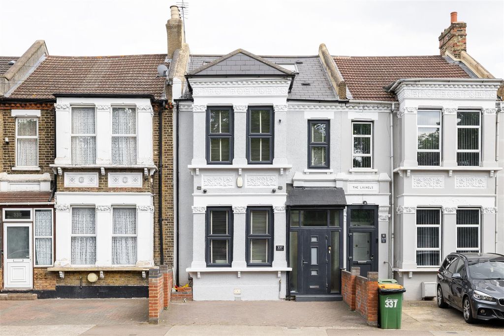 Property photo 1 of 34 Upton Lane, E7