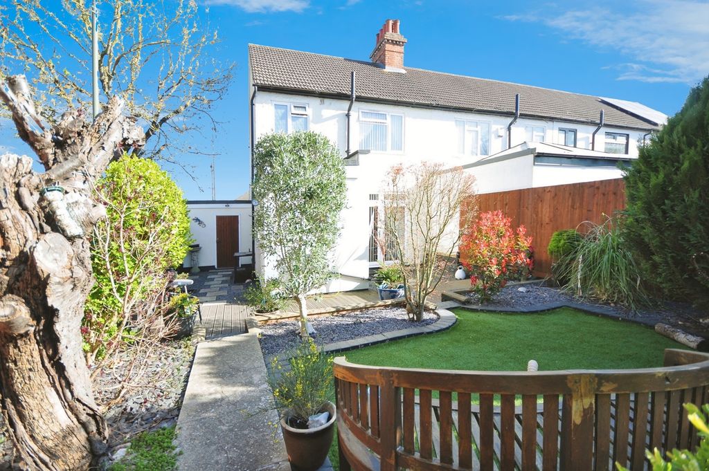 Property photo 3 of 18 Photo