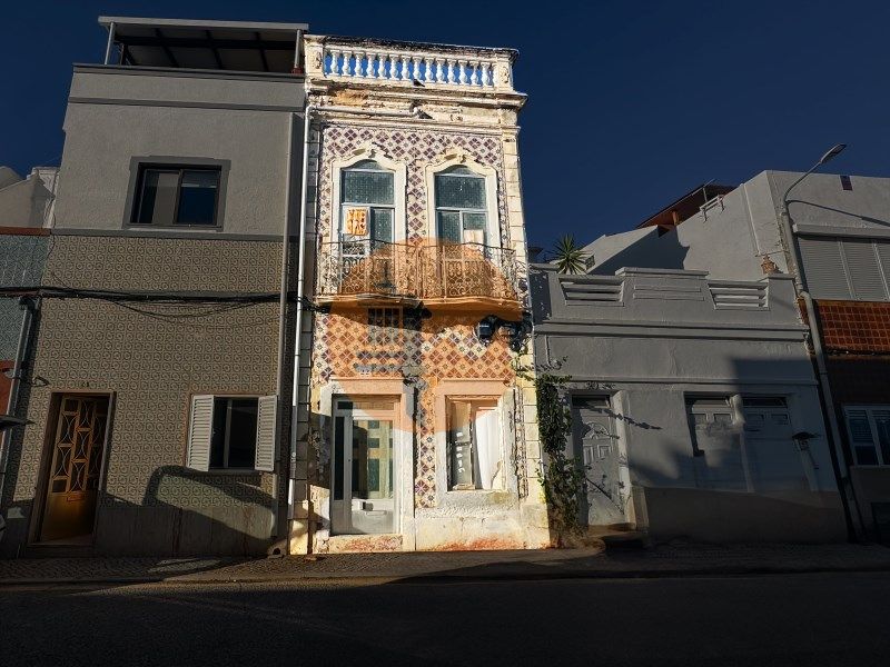 Property photo 1 of 47