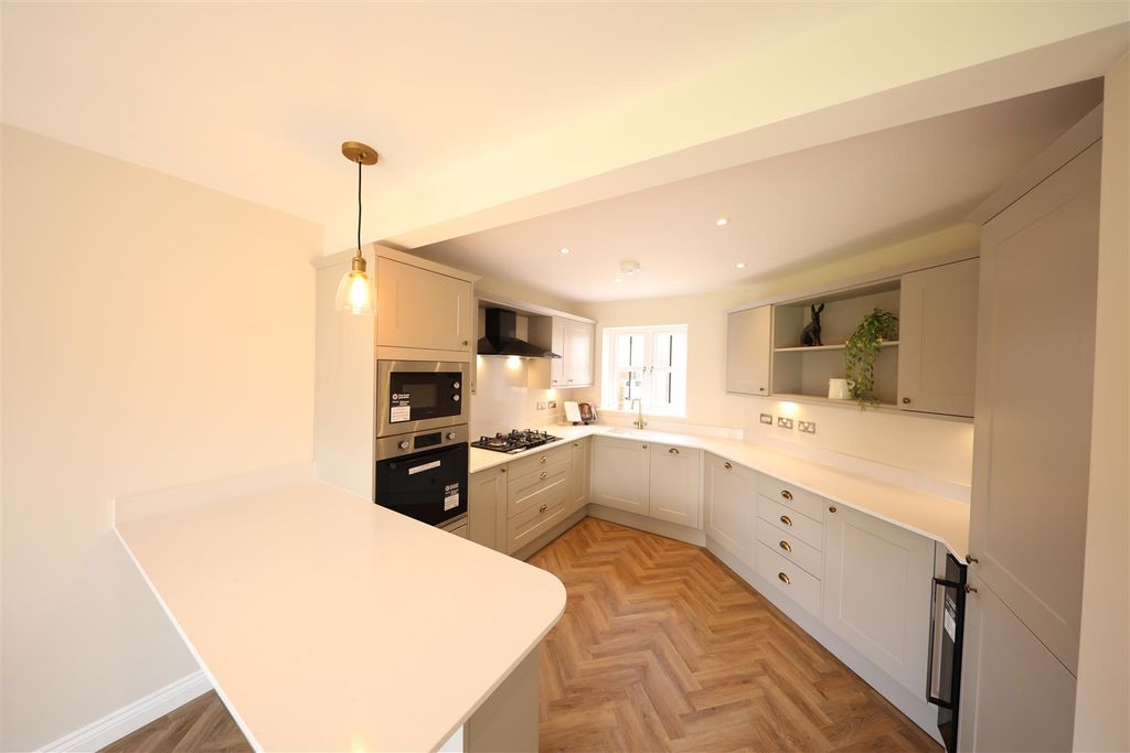 Property photo 3 of 27 0A4A6290.Jpg